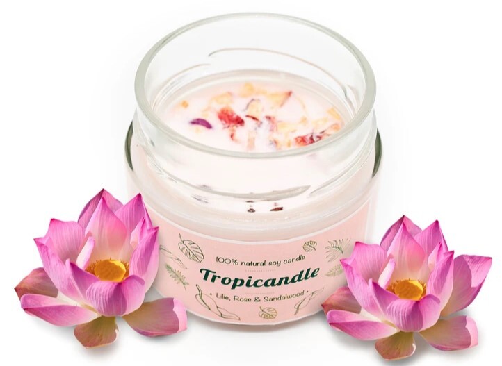 Zobrazit detail výrobku Tropikalia Tropicandle - Lilie, rose & sandalwood Zobrazit detail výrobku Tropikalia Tropicandle - Lilie, rose & sandalwood