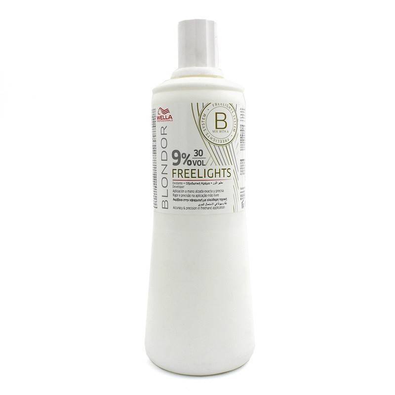 Wella Professionals Krémový oxidační vyvíječ 9 % 30 vol. Blondor (Cream Developer) 1000 ml