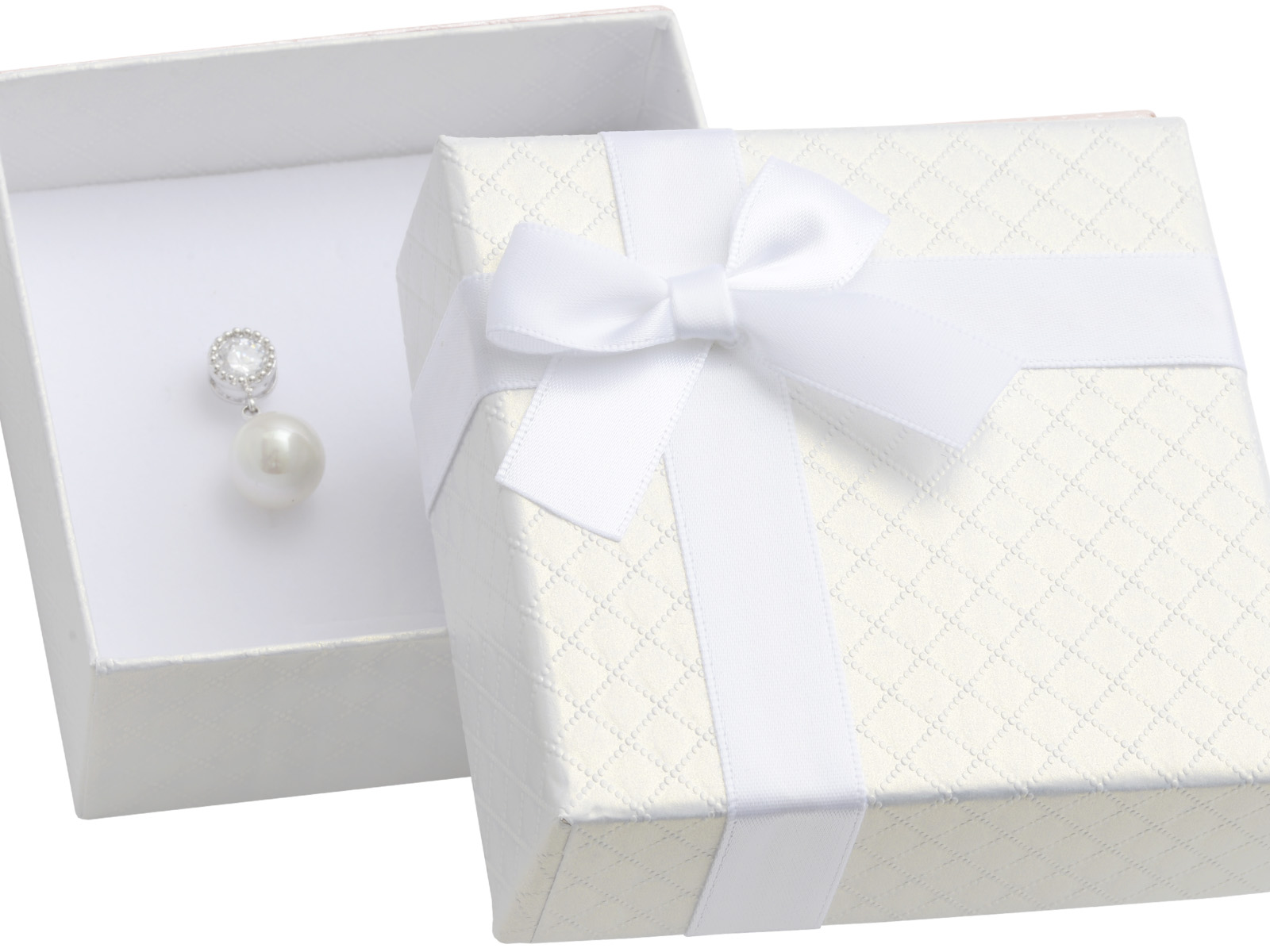 JK Box -  Bílá dárková krabička na soupravu šperků s mašlí AT-5/A1