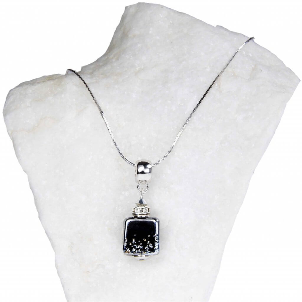 Lampglas Unikátny dámsky náhrdelník Dark Lady s perlou Lampglas NSA11