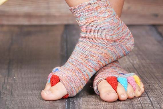 Adjustační ponožky pro zdravá a krásná chodidla