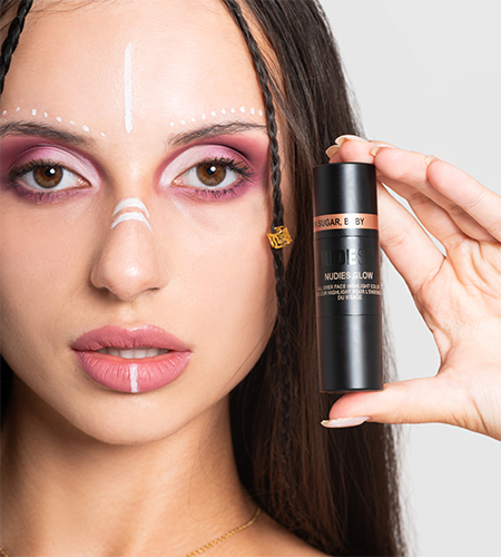 Buď bohyní s boho líčením!