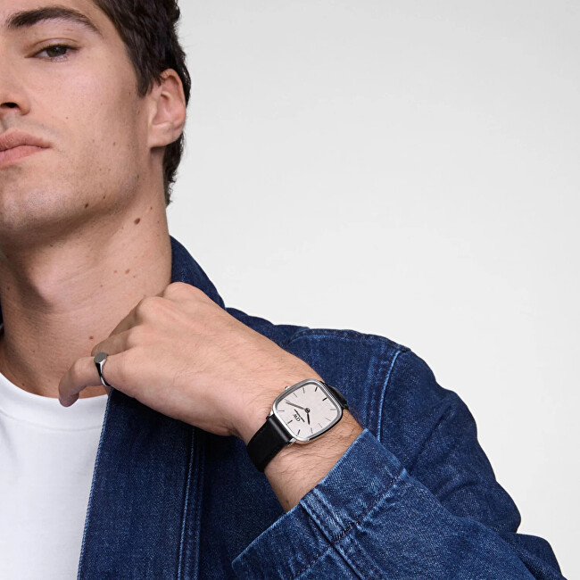 Daniel Wellington Marlon Sheffield DW00100813 analógové