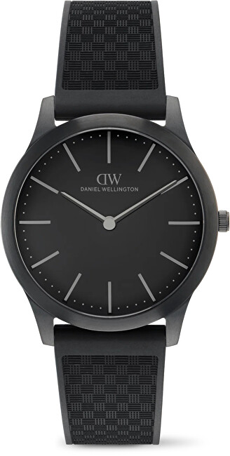 Daniel Wellington Pathfinder 39 Black-Rubber Black DW00100981