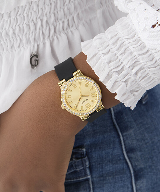 Guess Fawn GW0844L1 analogové
