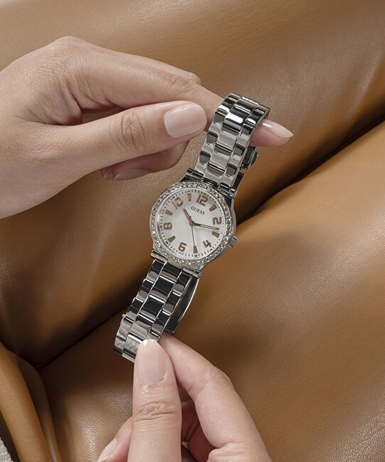 Guess Fawn GW0686L1 analogové
