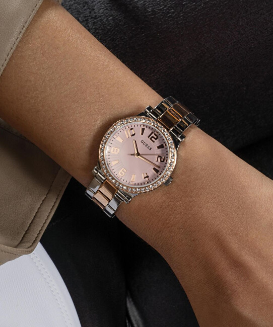 Guess Fawn GW0686L4 analogové