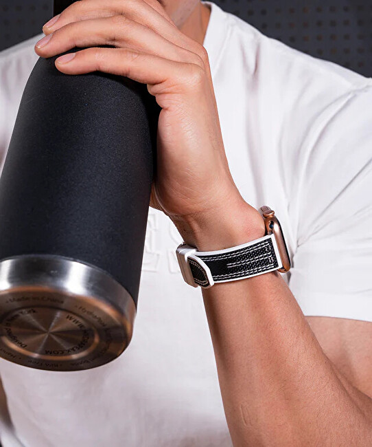 Guess Silikonový řemínek pro Apple Watch (42 - 45 mm) - Black CS3003S1 2 roky