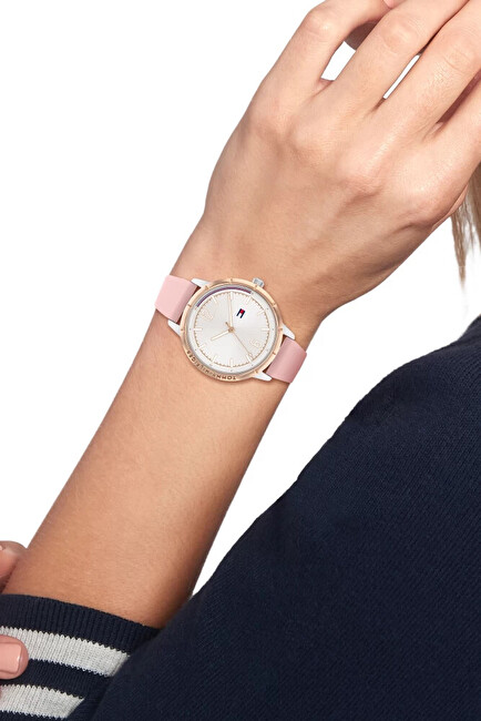 Tommy Hilfiger Macy`S Essentials 1782562 analogové