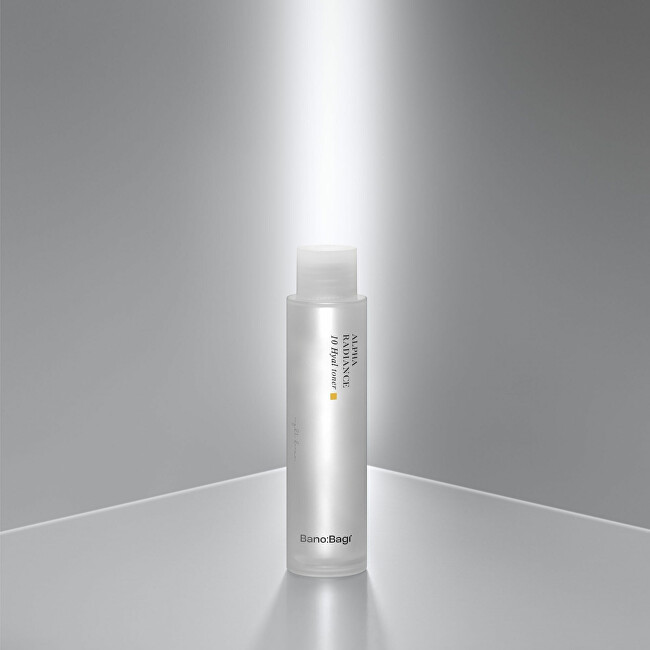 Rozjasňující a hydratační pleťové tonikum Alpha Radiance (10 Hyal Toner) 120 ml