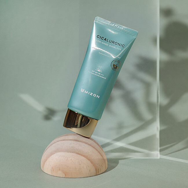 Mizon Hydratačný krém na opaľovanie SPF 50+ Cicaluronic (Non-Nano Sunblock) 50 ml