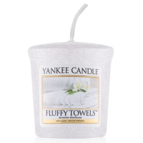 Yankee Candle Aromatická votivní svíčka Fluffy Towels™ 49 g