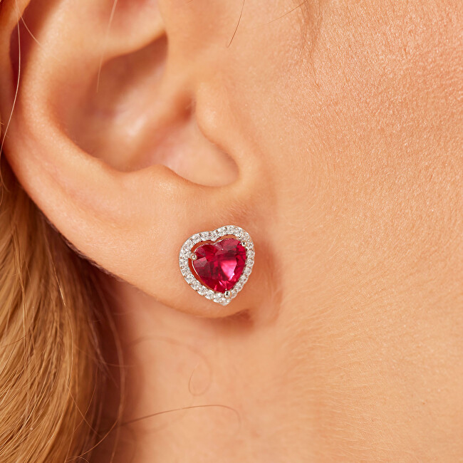 Brosway Stříbrné srdíčkové náušnice Fancy Passion Ruby FPR142