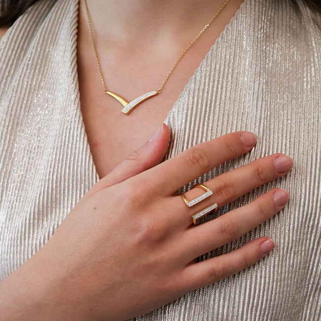 CRYSTalp Pozlacený náhrdelník se Swarovski krystaly Secret 12408.EG