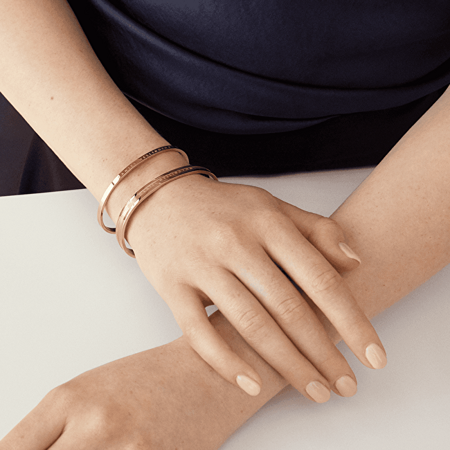 Daniel Wellington Půvabný bronzový pevný náramek Elan DW0040014