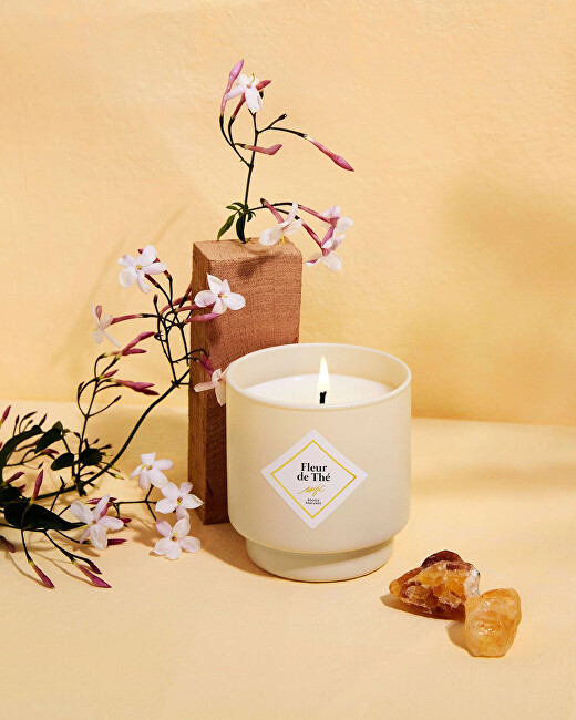 My Jolie Candle Vonná svíčka 36h s náramkem Gold Les Surprenantes Čajovníkový květ 320277