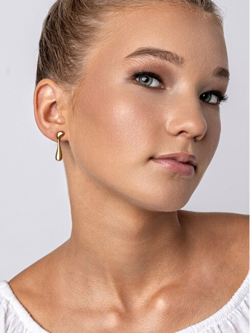 Marc Malone Asymetrické pozlacené náušnice Averie Gold Earrings MCE24018G