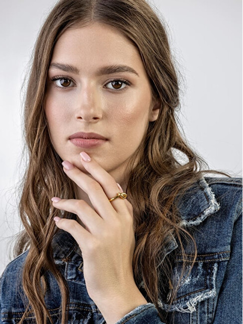 Marc Malone Pozlacený prsten s uzlem Rylee Gold Ring MCR23003G