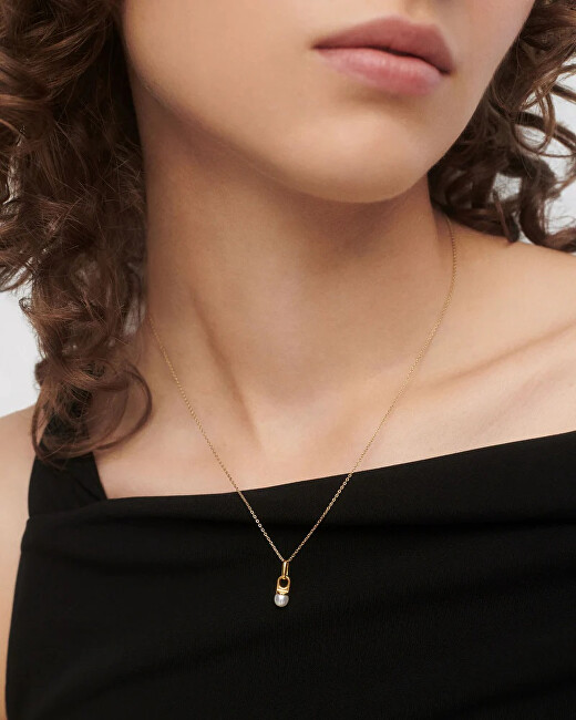 PDPAOLA Elegantní pozlacený přívěsek s perlou Essentials PE01-080-U