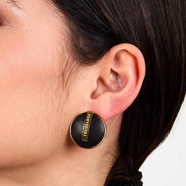 Trussardi Jedinečné pozlacené náušnice s černou kůží T-Round TJAYF01