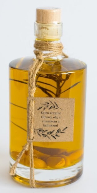 Nikoleta Maria Extra Vergine olivový olej s česnekem a bylinkami 500 ml