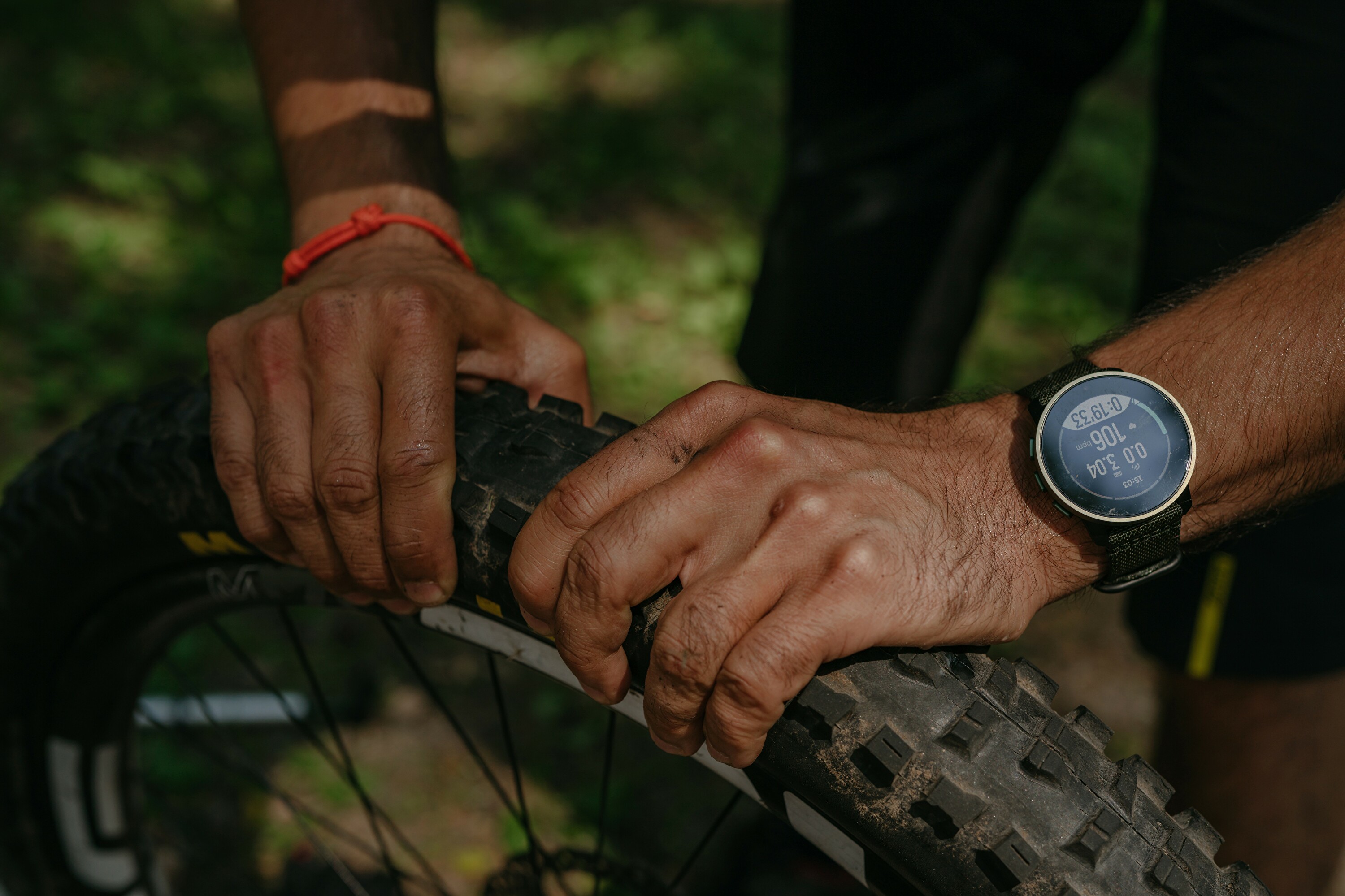 suunto spartan forest green