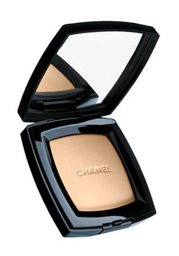 Chanel Kompaktní pudr pro přirozeně matný vzhled Poudre Universelle Compacte (Natural Finish Pressed Powder) 15 g 50 Peche