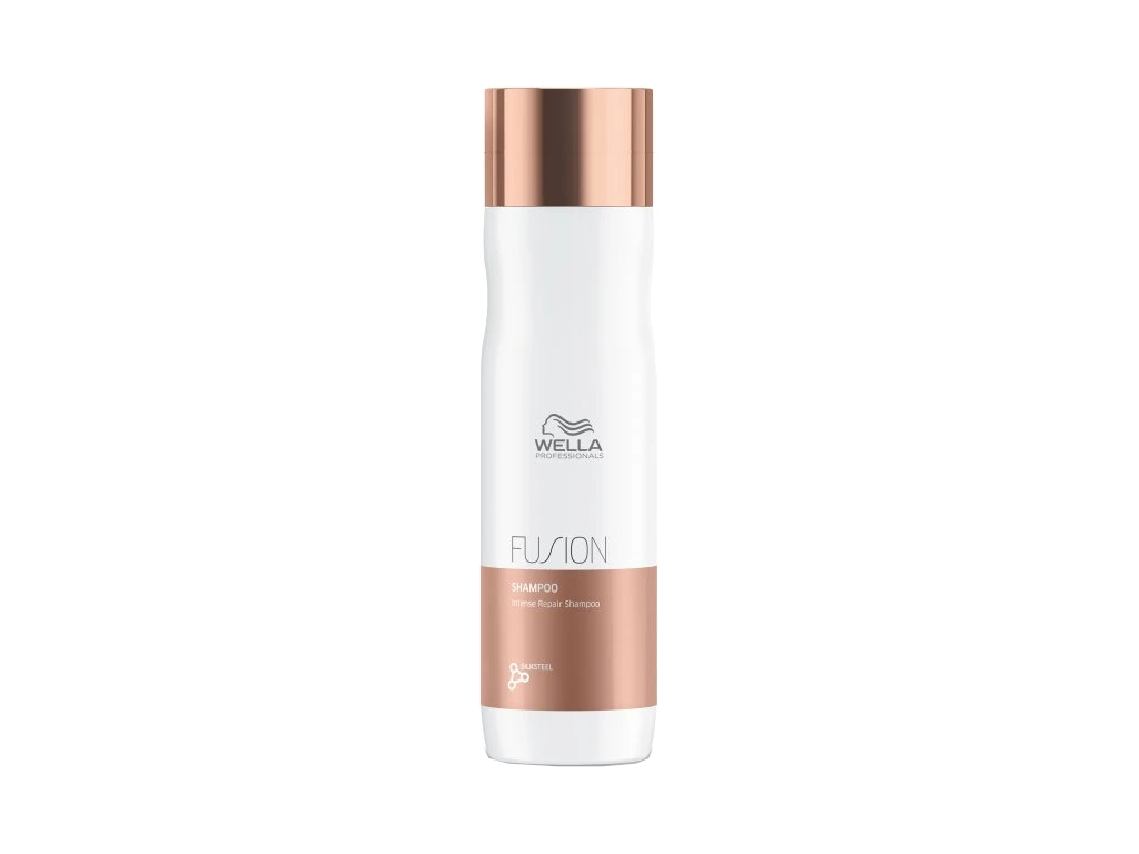 Wella Professionals Intenzivně regenerační šampon na poškozené vlasy Fusion (Intense Repair Shampoo) 250 ml