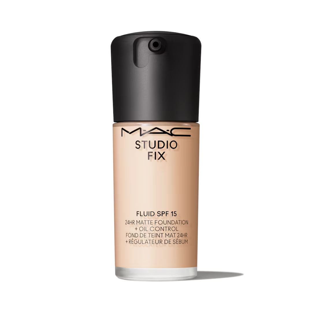 MAC Cosmetics Zmatňujúci make-up SPF 15 Studio Fix (Fluid) 30 ml NC5