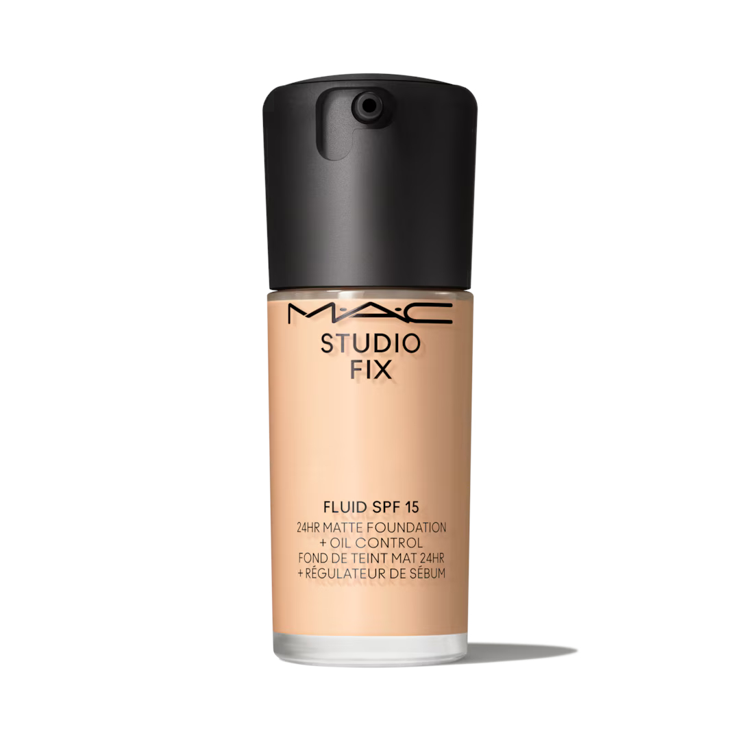 MAC Cosmetics Zmatňujúci make-up SPF 15 Studio Fix (Fluid) 30 ml NC16