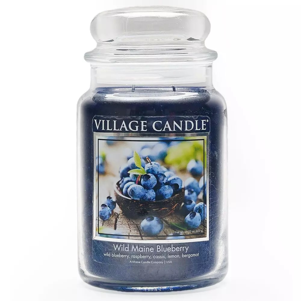 Village Candle Vonná svíčka ve skle Divoká borůvka (Wild Maine Blueberry) 602 g