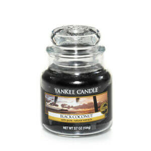 Levně Yankee Candle Aromatická svíčka Classic malý Black Coconut 104 g