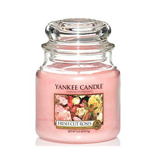Yankee Candle Aromatická svíčka Classic střední Fresh Cut Roses 411 g