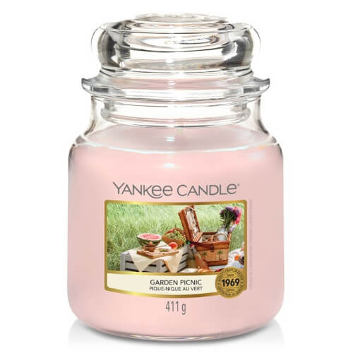 Yankee Candle Aromatická svíčka Classic střední Garden Picnic 411 g