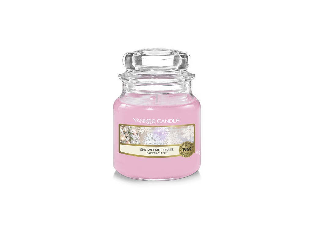 Yankee Candle Aromatická sviečka Classic malá Snowflake Kisses 104 g