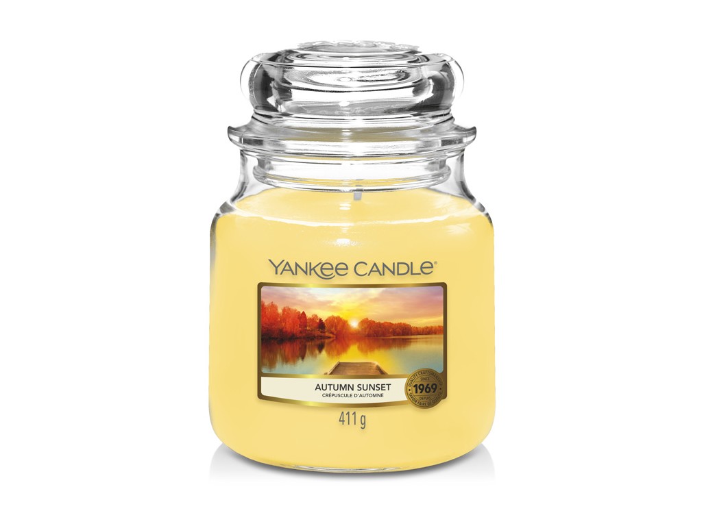 Zobrazit detail výrobku Yankee Candle Aromatická svíčka Classic střední Autumn Sunset 411 g