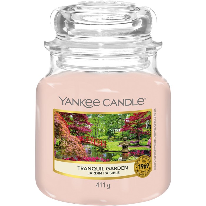 Yankee Candle Aromatická svíčka Classic střední Tranquil Garden 411 g