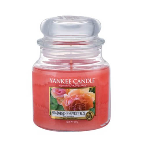 Levně Yankee Candle Aromatická svíčka střední Sun-Drenched Apricot Rose 411 g