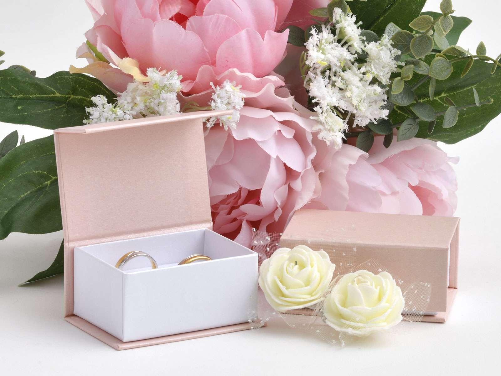 Levně JK Box Pudrově růžová dárková krabička na soupravu šperků VG-7/A/A5/A1