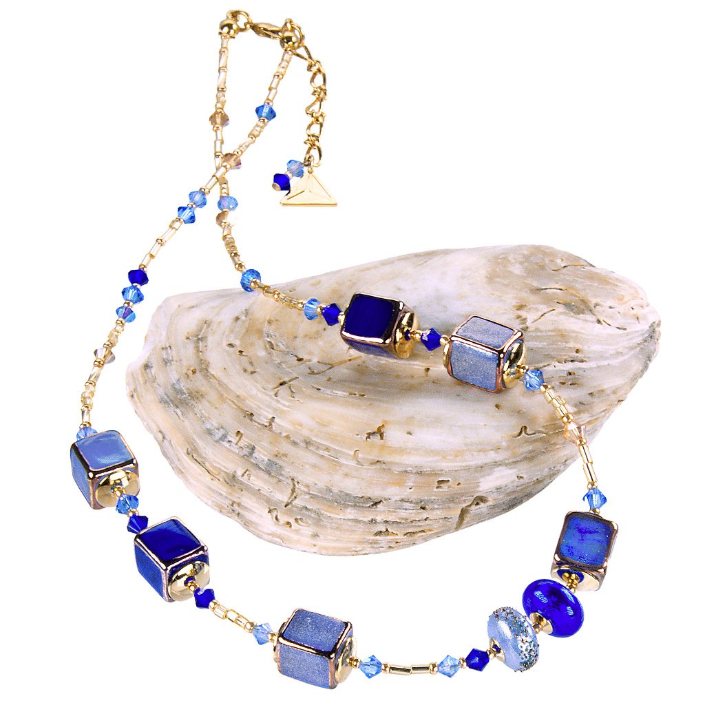 Levně Lampglas Nebesky modrý náhrdelník Triple Blue z perel Lampglas NCU28