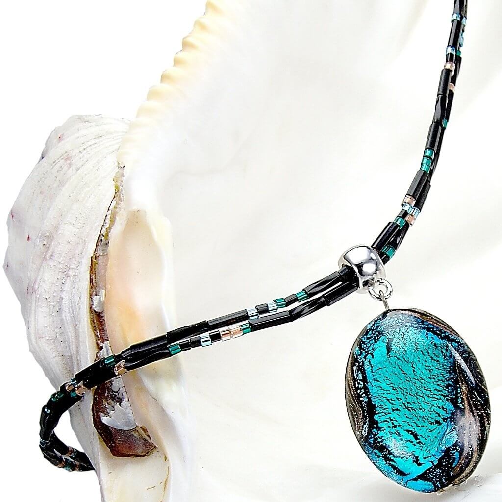 Lampglas Tajemný náhrdelník Deep Sea s perlou Lampglas s ryzím stříbrem NP11