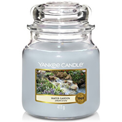 Aromatická svíčka Classic střední Water Garden 411 g