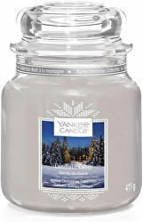 Aromatická svíčka Classic střední Candlelit Cabin 411 g
