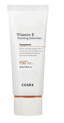 COSRX - Vitalizující opalovací krém s vitamínem E SPF 50+ (Vitalizing Sunscreen) 50 ml
