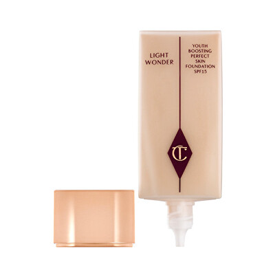 Charlotte Tilbury - Lehký tekutý make-up Light Wonder (Foundation) 40 ml