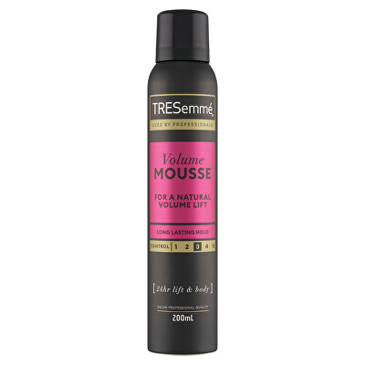 TRESemmé - Pěnové tužidlo pro objem vlasů (Volume Mousse) 200 ml