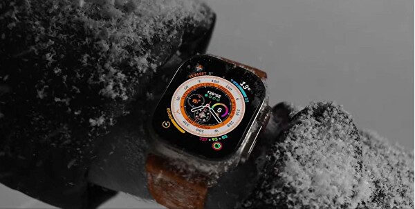 Apple Watch Ultra Cellular 49mm Titan, Black/Gray Trail Loop, S/M