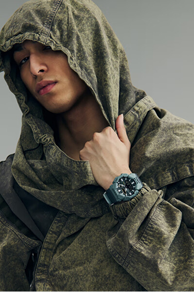 G-Shock Carbon Core Guard GA-010CE-2AER (647)