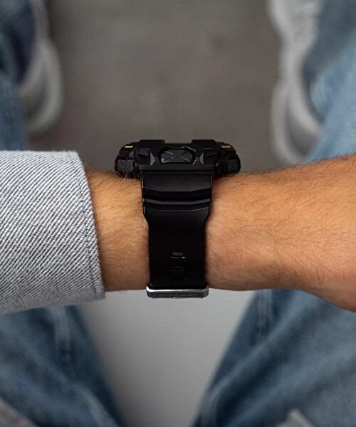 G-Shock Carbon Core Guard GA-010GGB-1A9ER (647)