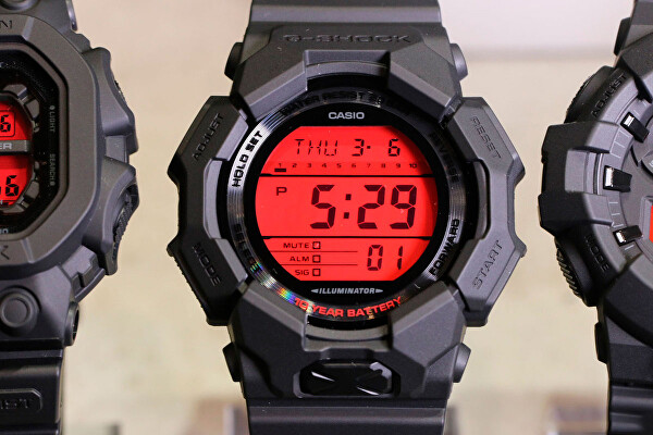G-Shock Carbon Core Guard GD-010BBR-1ER (443)